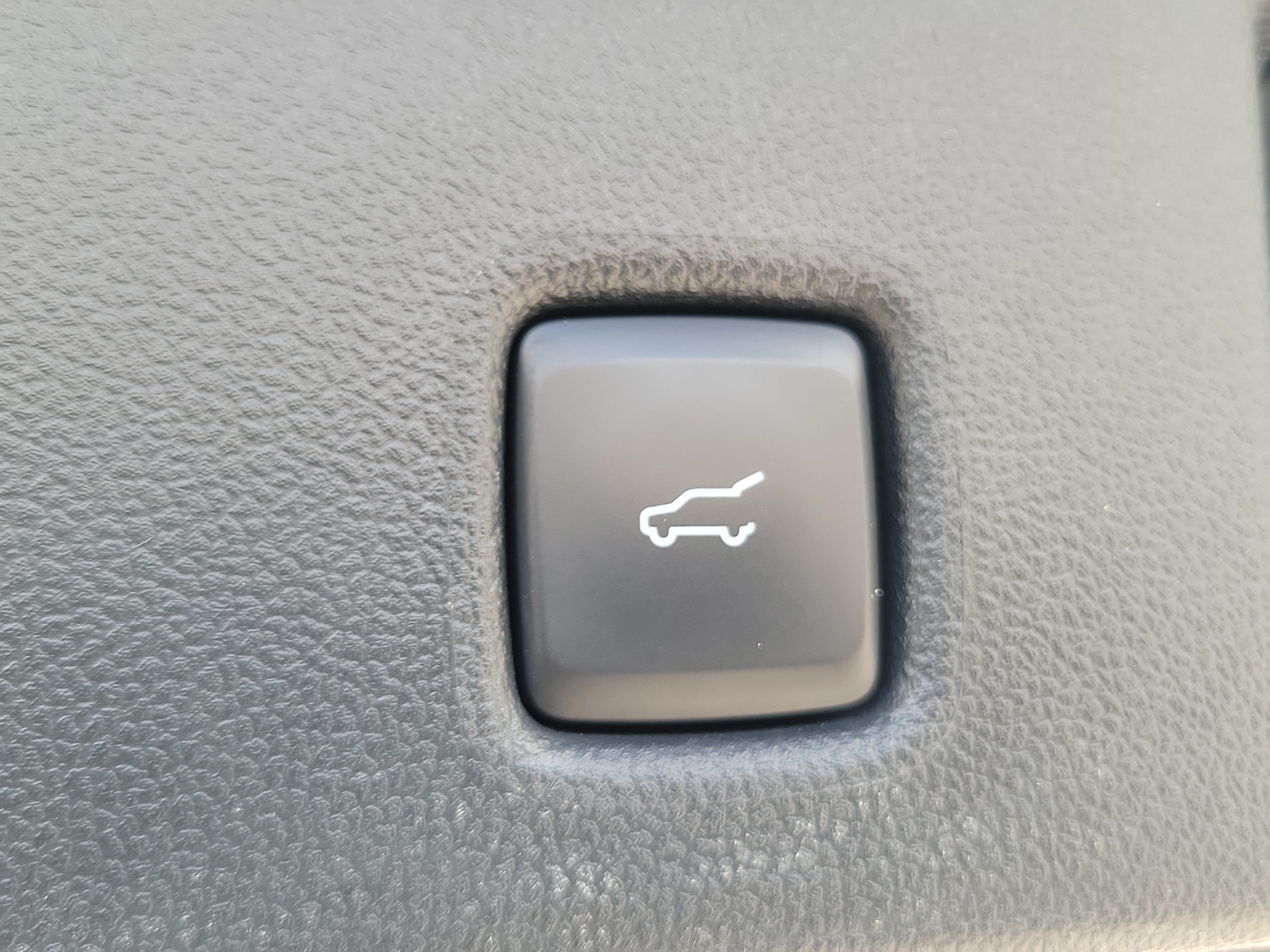 Used 2024 Ford Escape ST-Line w/ Tech Pack #1 FWD image 18