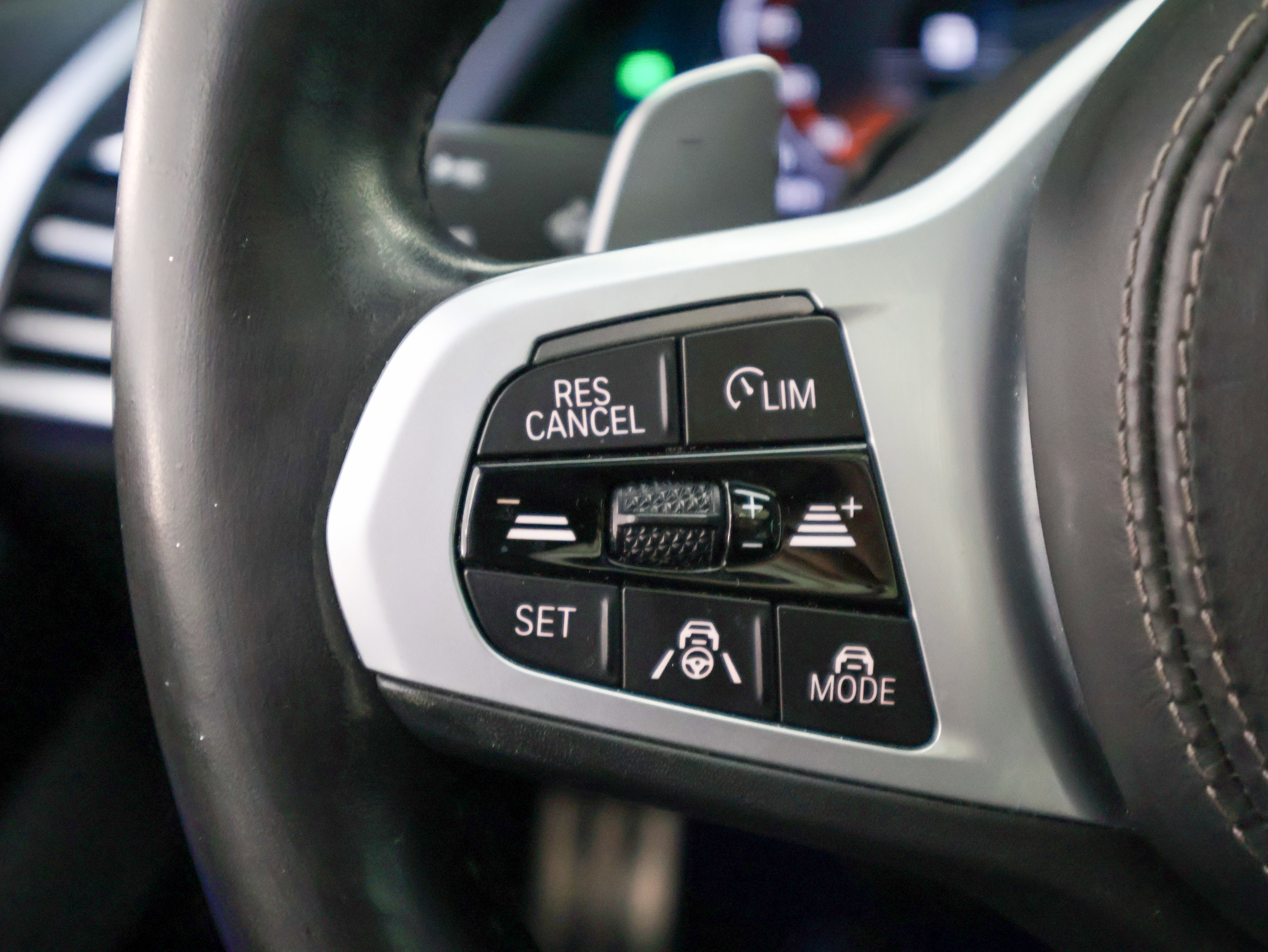 Used 2021 BMW X7 M50i image 47