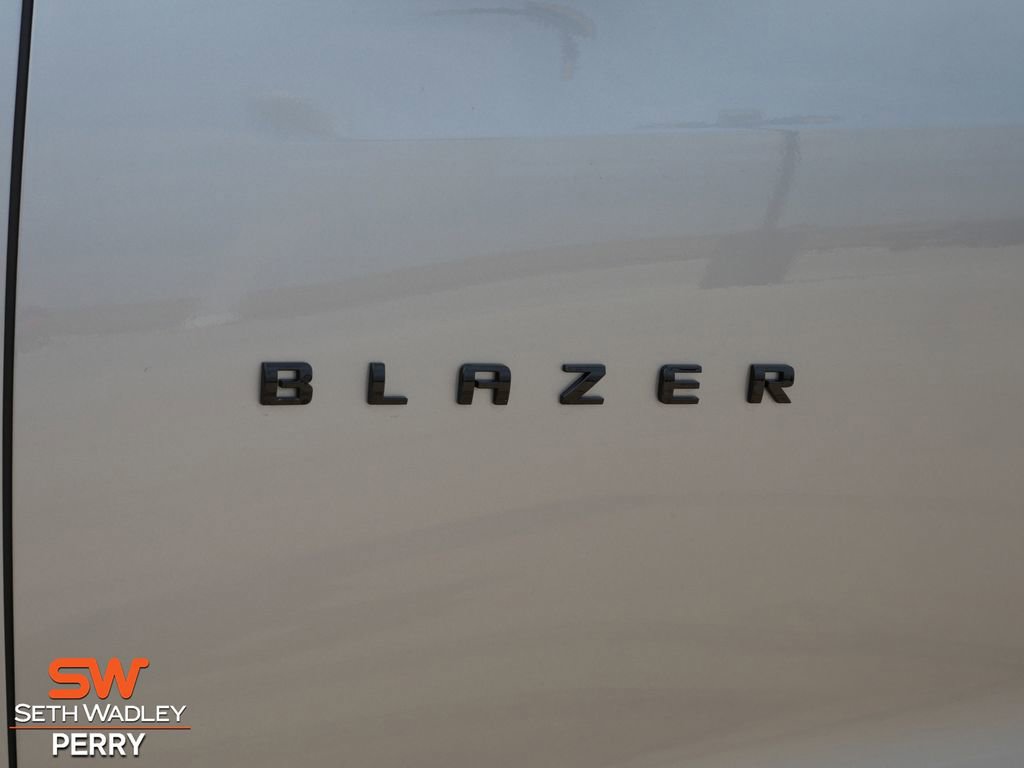 Used 2025 Chevrolet Blazer RS image 13