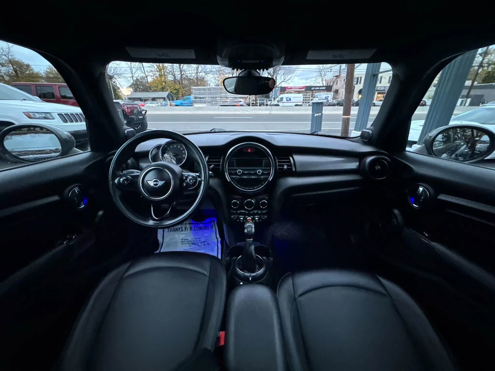 Used 2015 MINI Cooper 4-Door Hardtop image 29