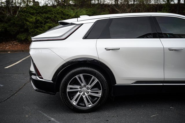 Used 2024 Cadillac Lyriq Tech image 10