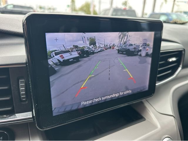Used 2023 Ford Explorer XLT w/ Equipment Group 202A image 10