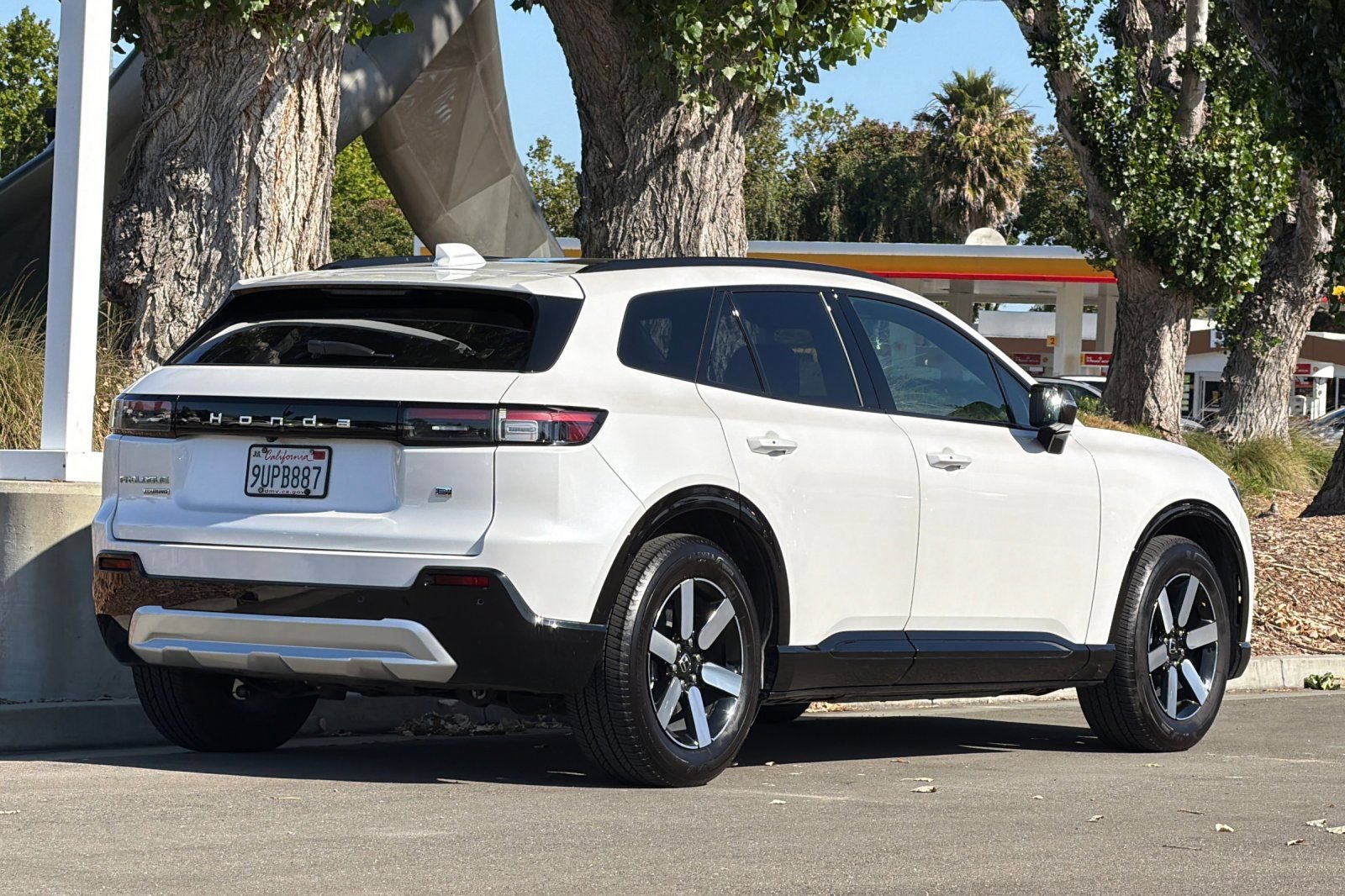 Used 2025 Honda Prologue Touring image 4
