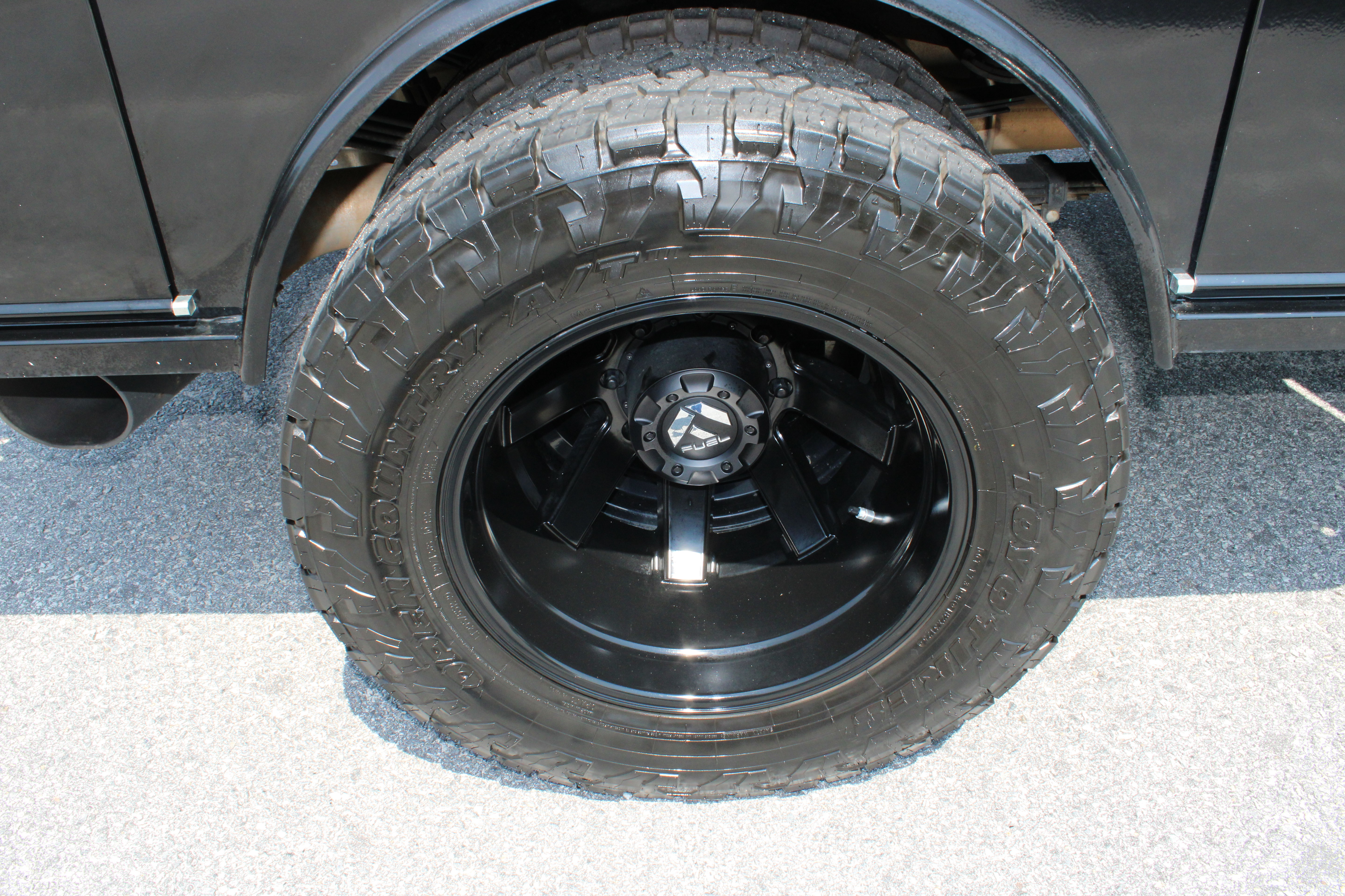 Used 2021 Chevrolet Silverado 3500 High Country AWD/4WD image 12