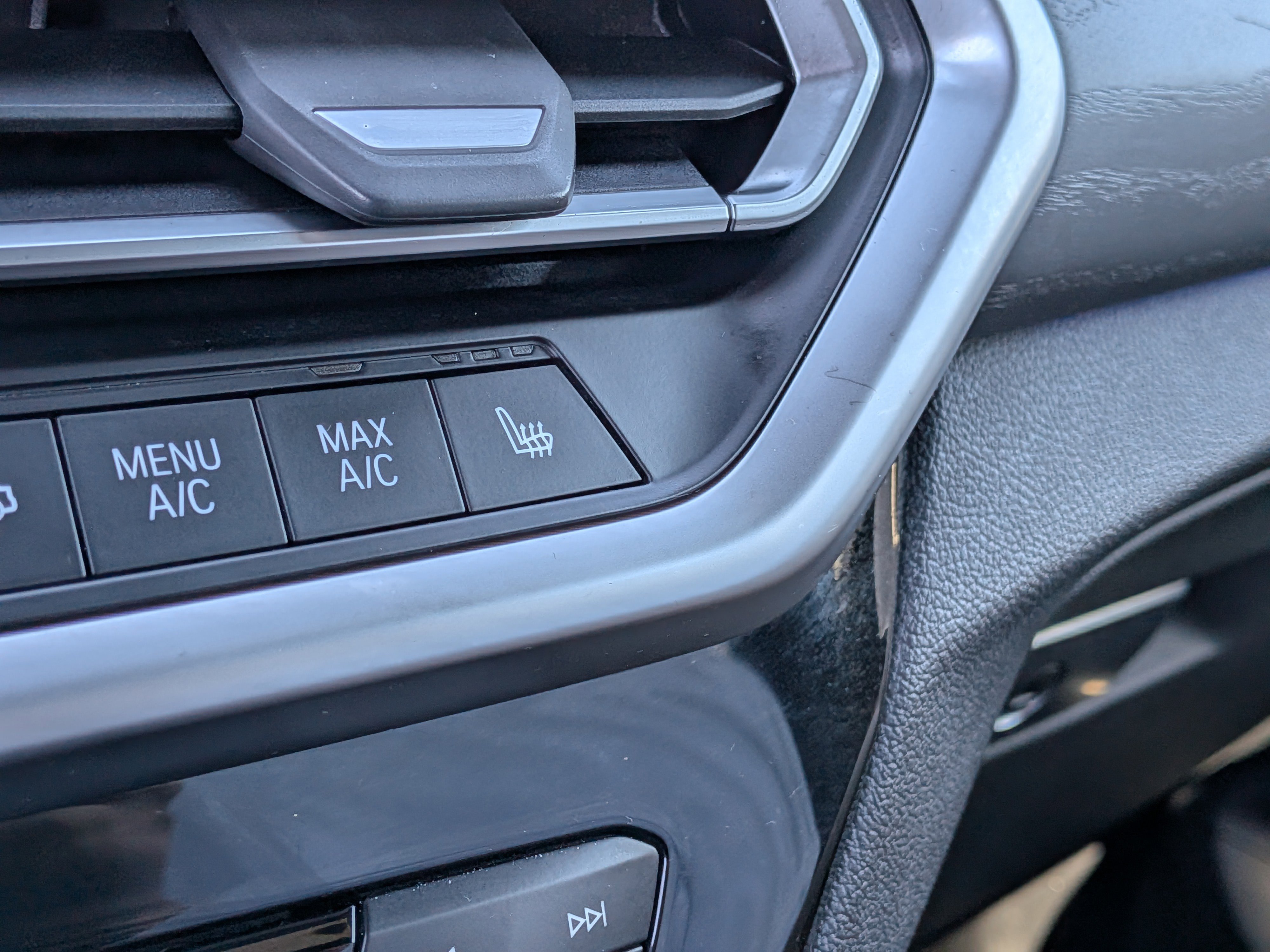 Used 2024 BMW X3 sDrive30i image 39