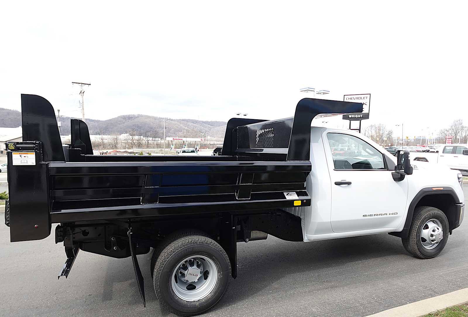 New 2026 GMC Sierra 3500 Pro w/ Convenience Package AWD/4WD image 6