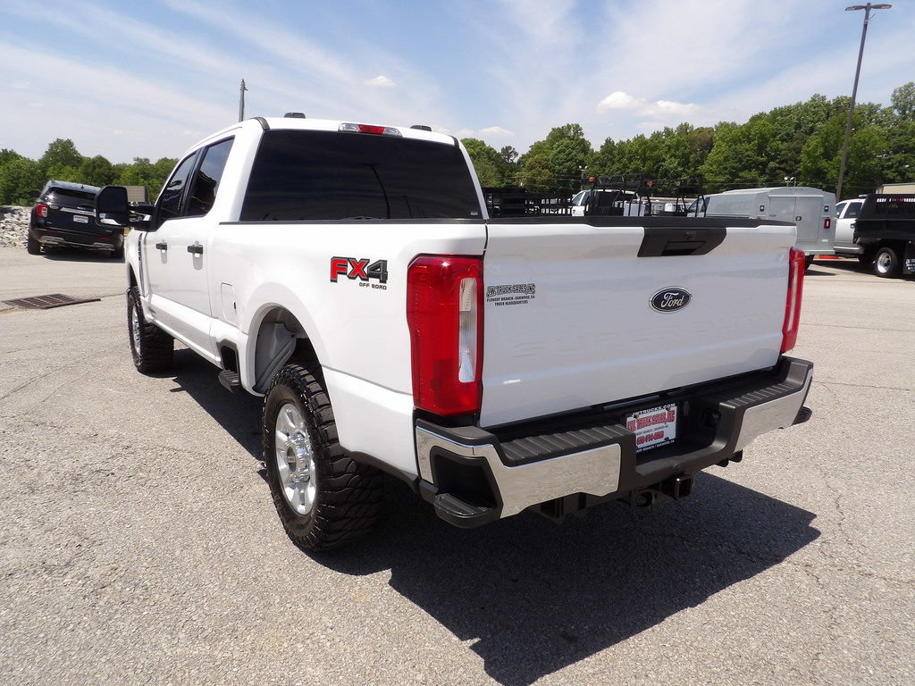 Used 2024 Ford F250 XLT w/ FX4 Off-Road Package AWD/4WD image 5