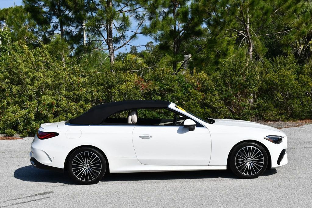 Used 2024 Mercedes-Benz CLE 450 4MATIC Cabriolet image 46