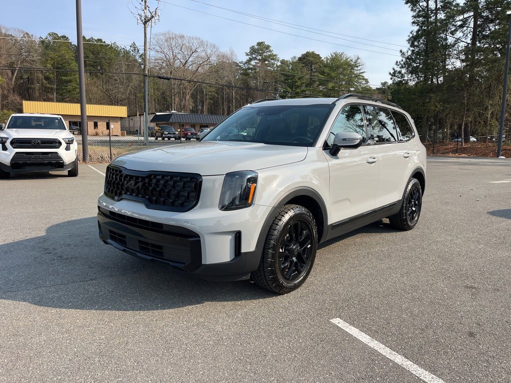 Used 2025 Kia Telluride EX image 2