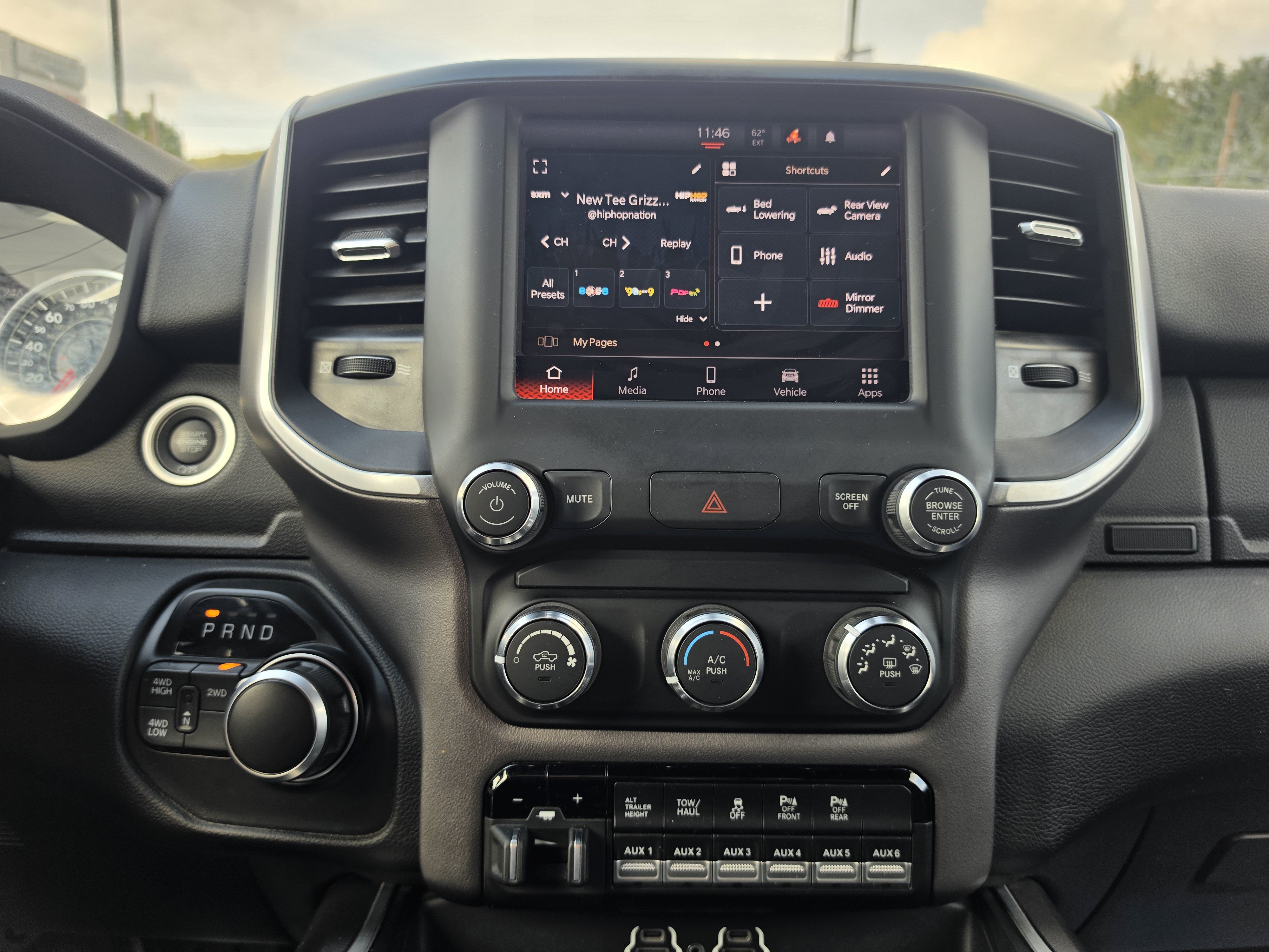 Used 2022 RAM 2500 Big Horn w/ Night Edition AWD/4WD image 25