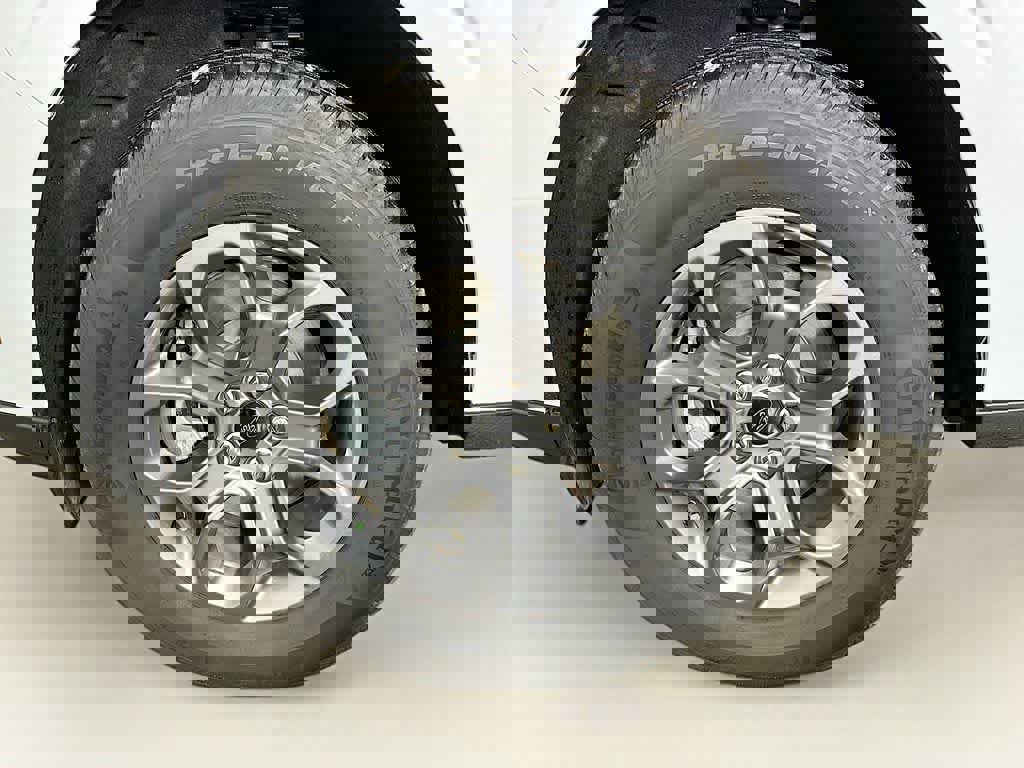 Certified 2025 Ford Maverick XLT w/ XLT Luxury Package image 8