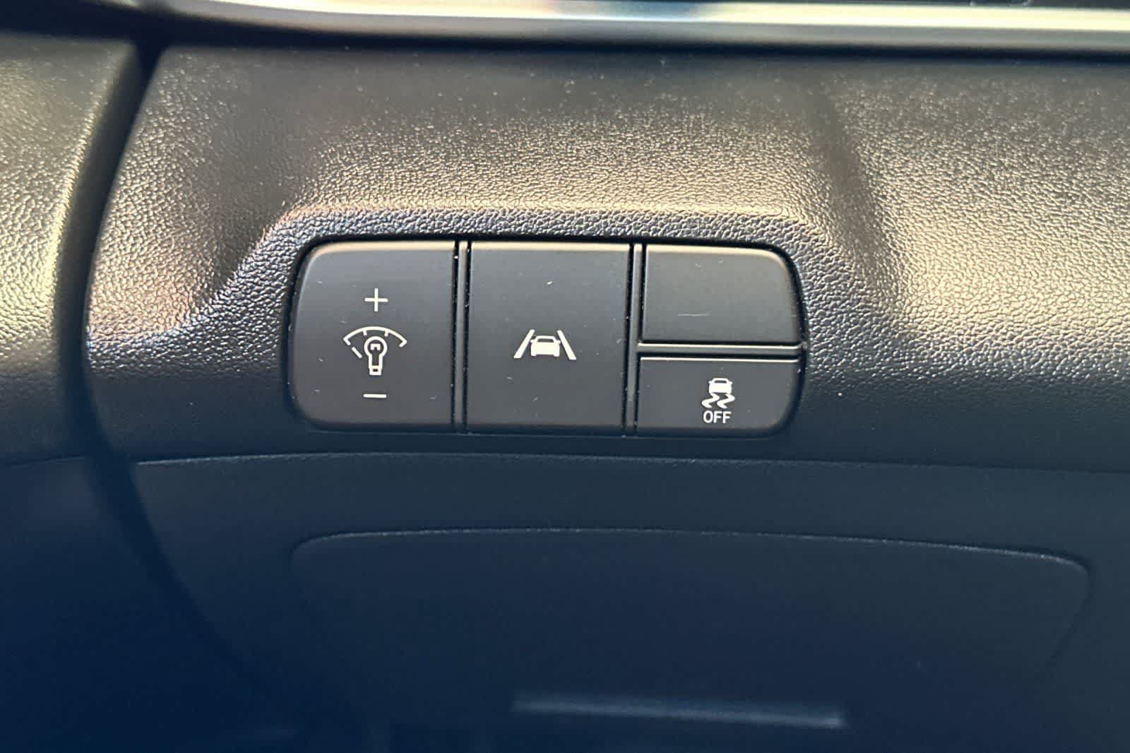 Used 2023 Hyundai Elantra SEL w/ Convenience Package FWD image 30
