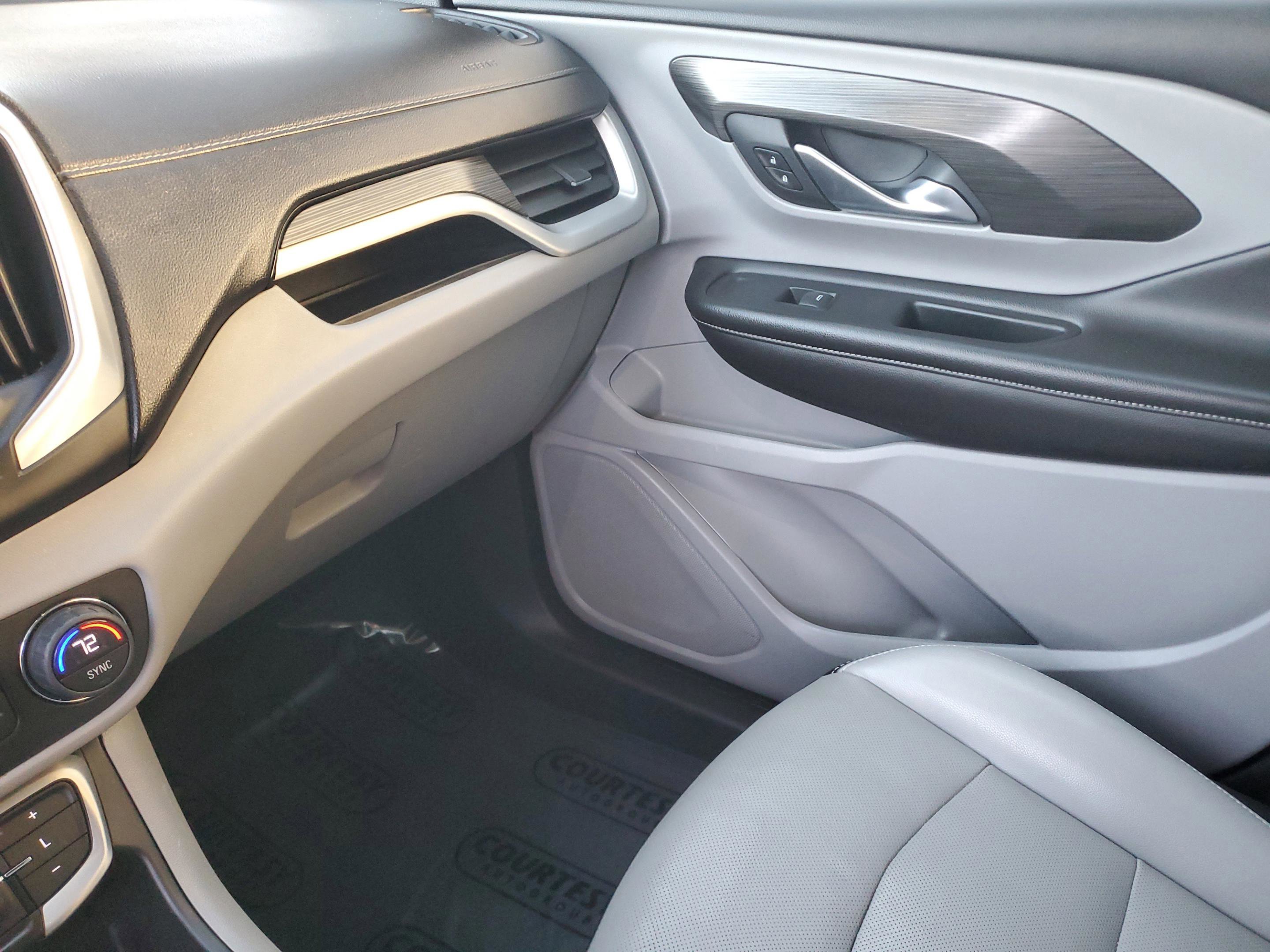 Used 2022 GMC Terrain SLT image 26