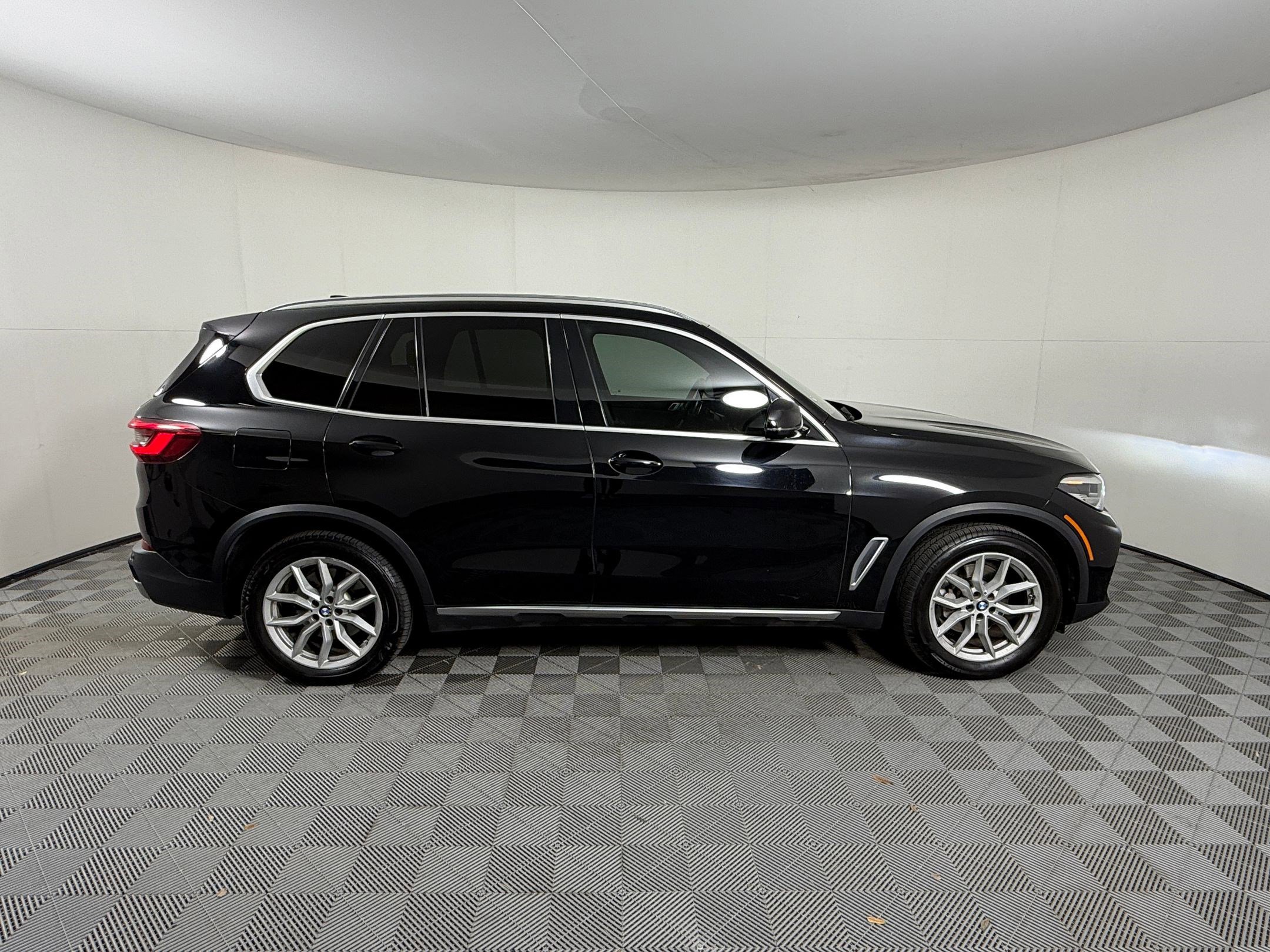 Used 2020 BMW X5 sDrive40i image 8