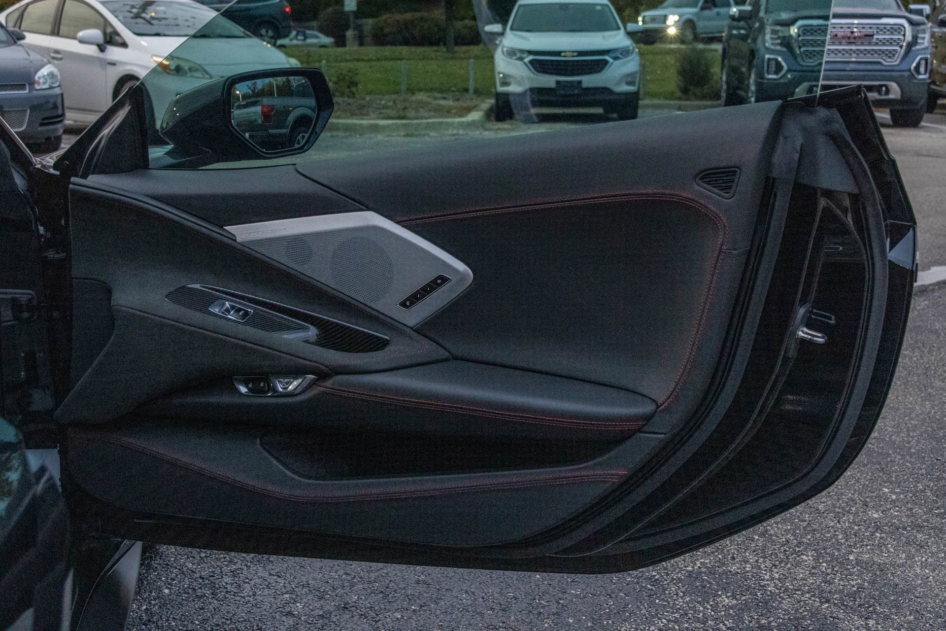 Used 2020 Chevrolet Corvette Stingray Premium Cpe w/ 3LT Preferred Equipment Group image 37