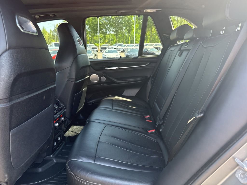 Used 2018 BMW X5 M AWD/4WD image 11