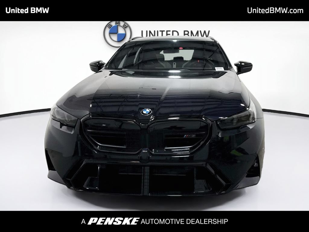 New 2027 BMW M5 Touring AWD/4WD image 2