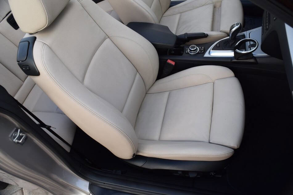 Used 2013 BMW 135is Convertible image 49