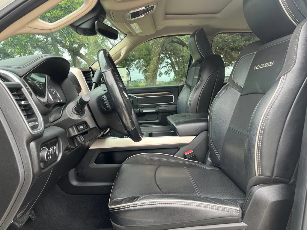 Used 2019 RAM 3500 Laramie RWD image 13