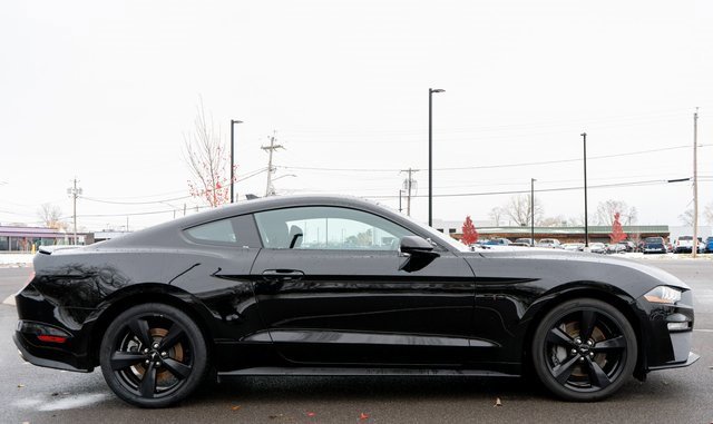 Used 2022 Ford Mustang GT w/ Black Accent Package image 5
