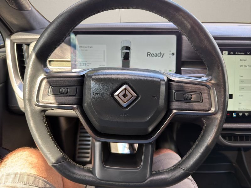 Used 2022 Rivian R1T Adventure AWD/4WD image 14