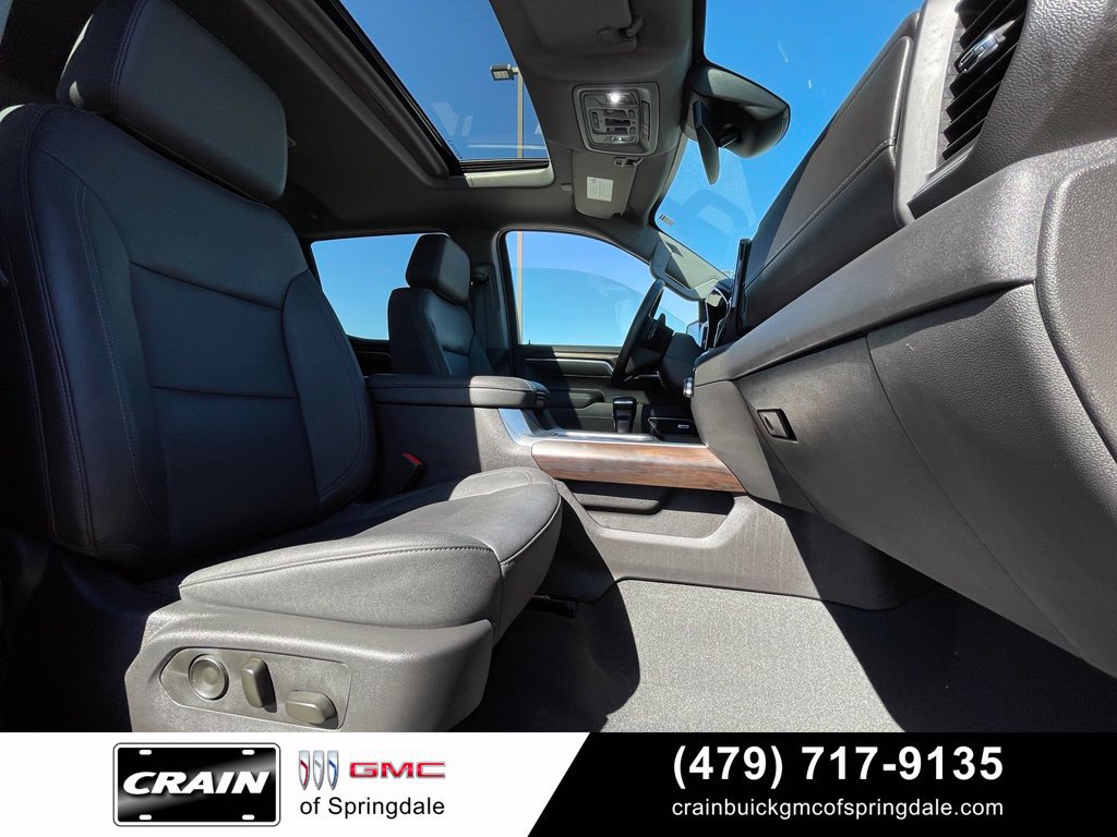Used 2024 GMC Sierra 1500 SLT w/ SLT Convenience Package AWD/4WD image 30
