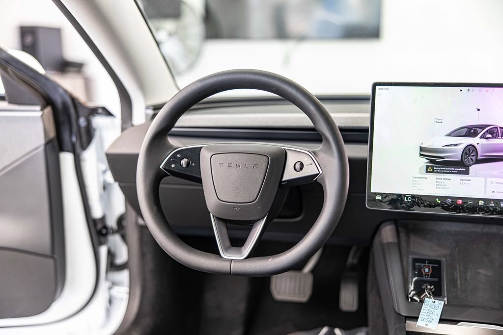 Used 2026 Tesla Model 3 RWD image 32
