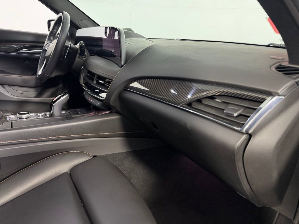 Used 2025 Cadillac CT5 Sport RWD image 31