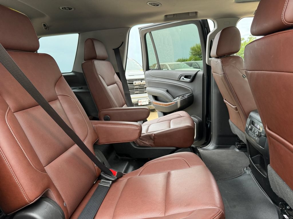 Used 2019 Chevrolet Tahoe Premier w/ Premier Plus Edition AWD/4WD image 43