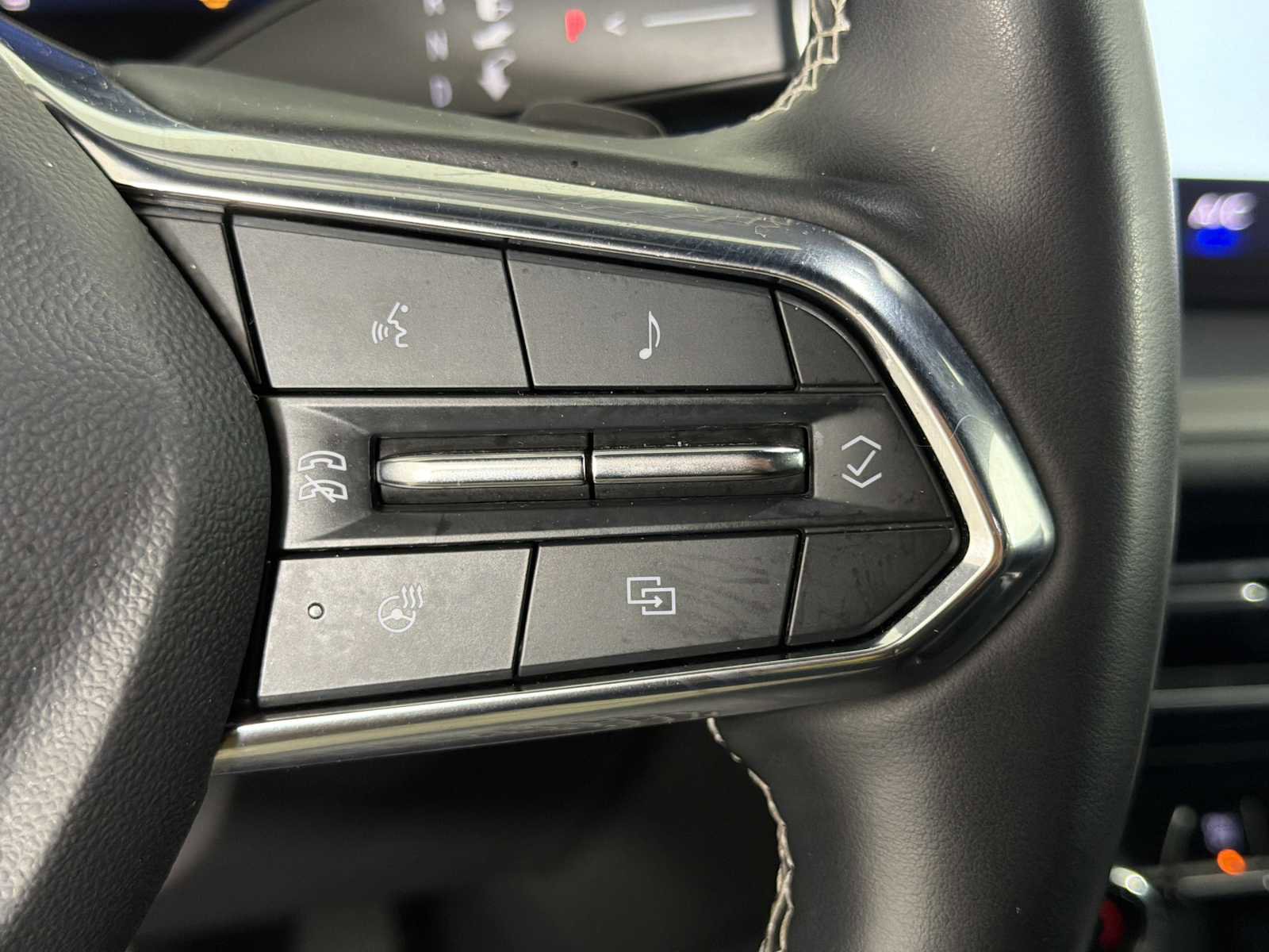 Certified 2024 Chevrolet Traverse LT image 27