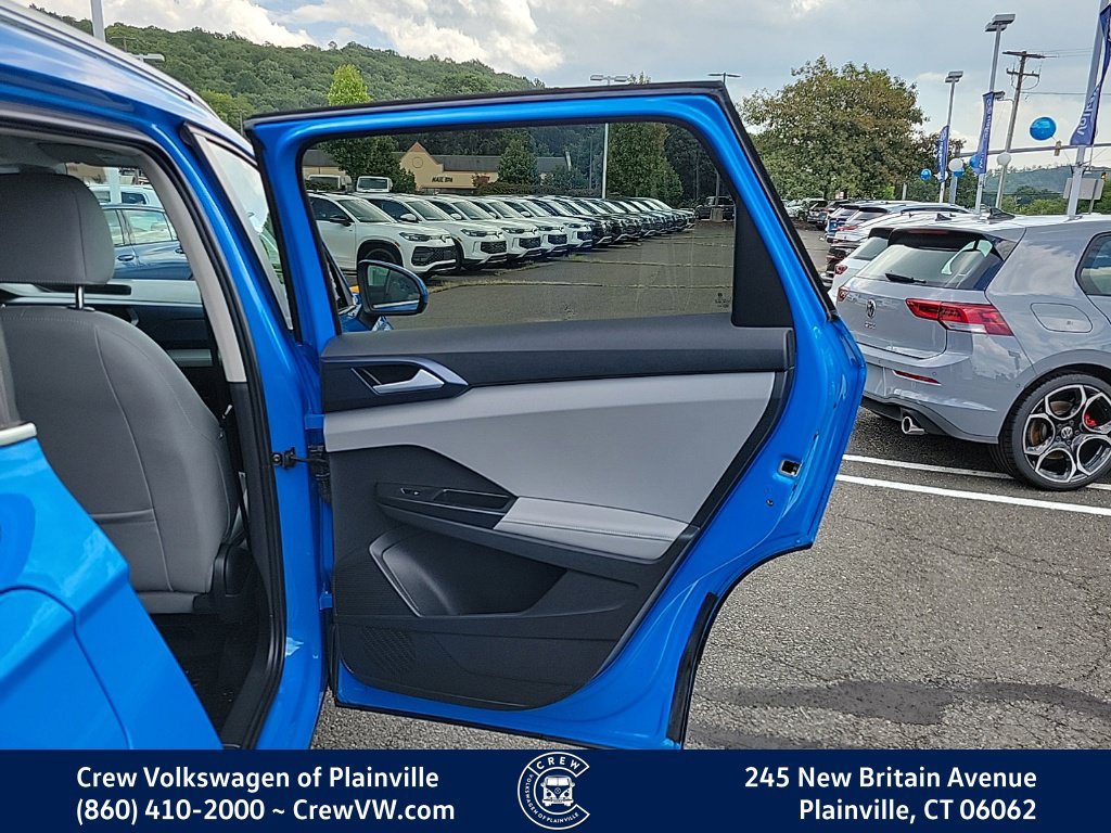 Certified 2024 Volkswagen Taos SE AWD/4WD image 43