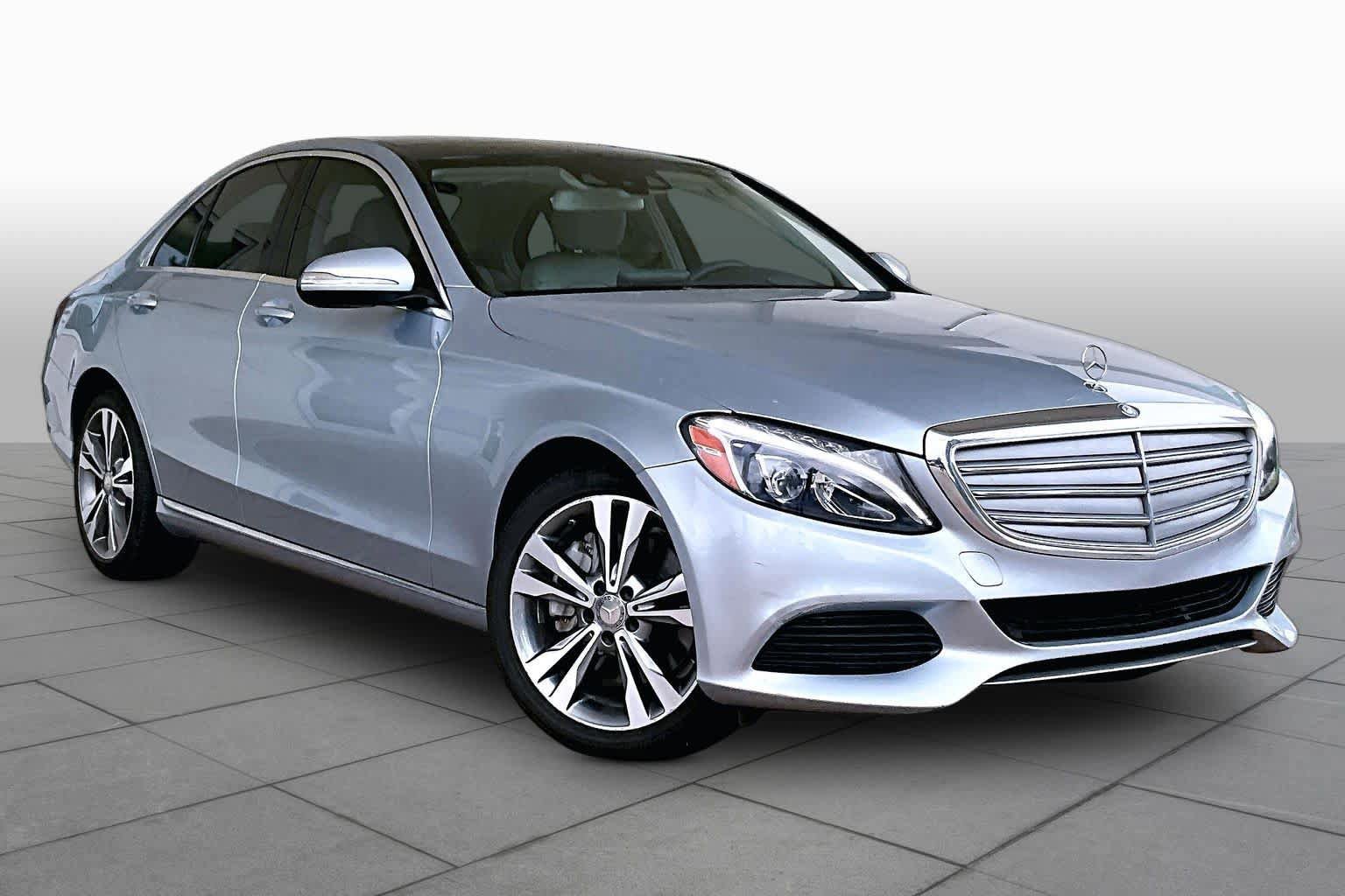 Used 2015 Mercedes-Benz C 300 Sedan image 3