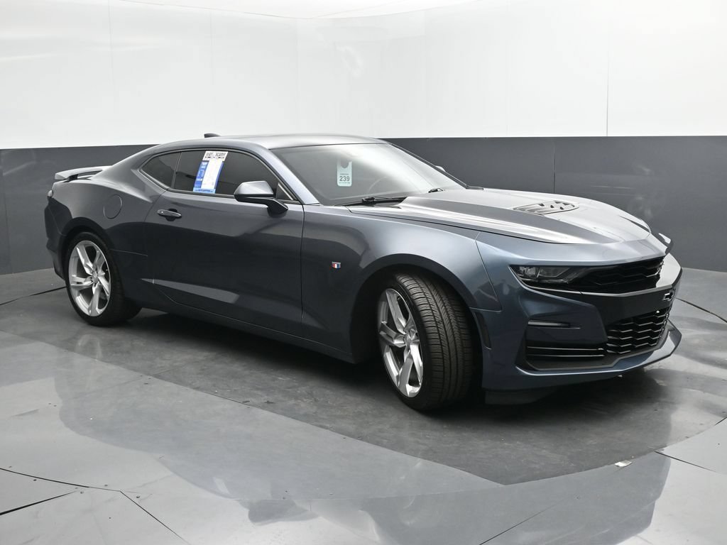 Used 2019 Chevrolet Camaro SS RWD image 32