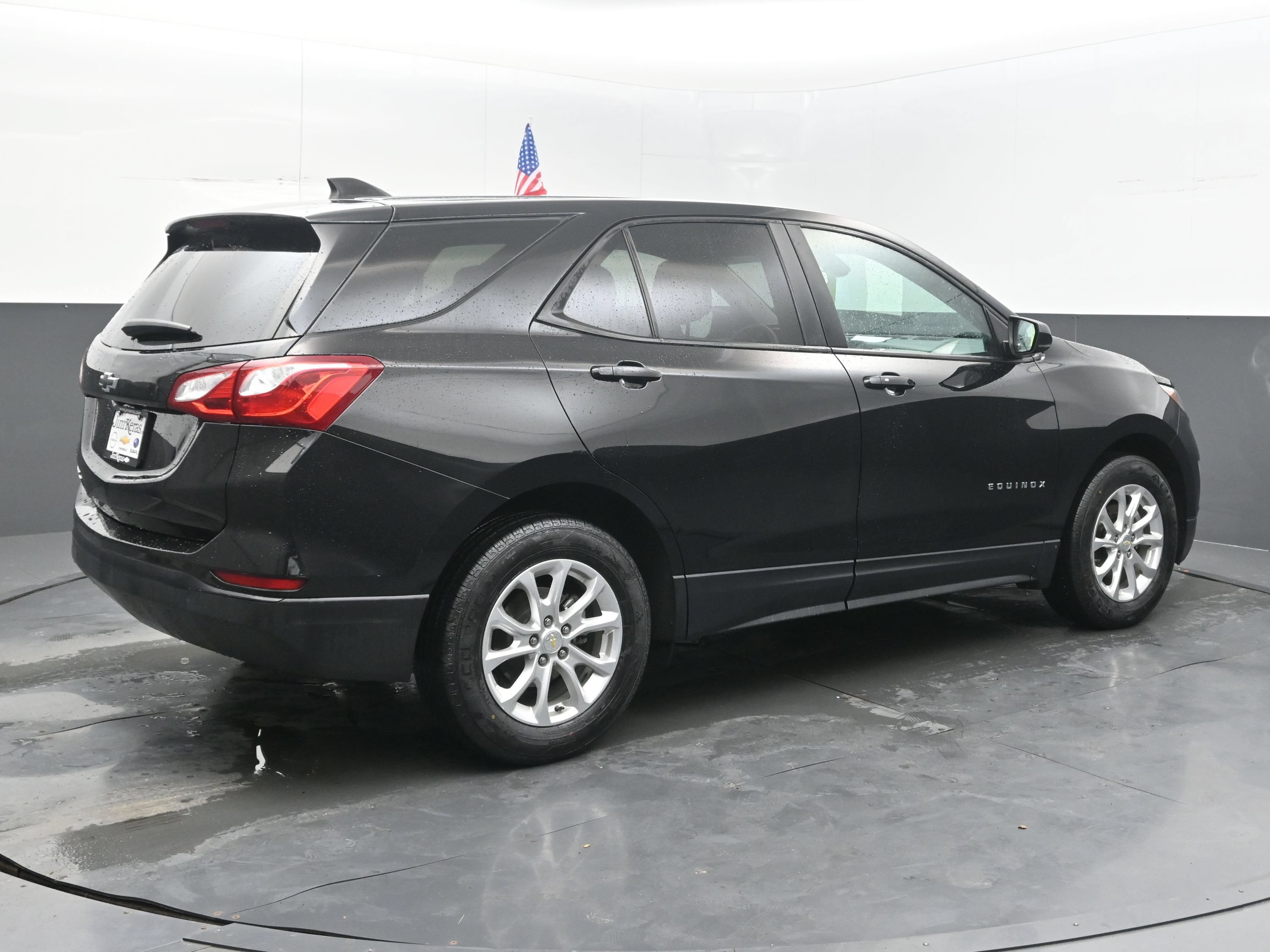 Used 2021 Chevrolet Equinox LS w/ LS Convenience Package FWD image 9