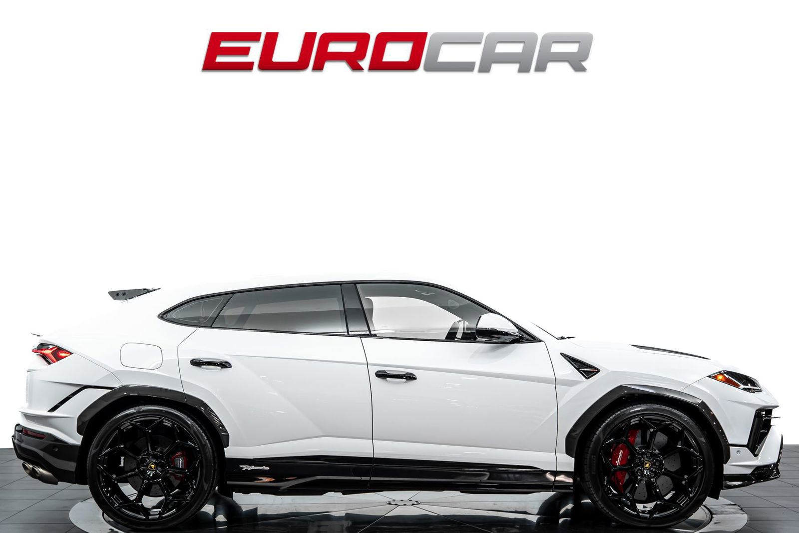 Used 2024 Lamborghini Urus Performante AWD/4WD image 6