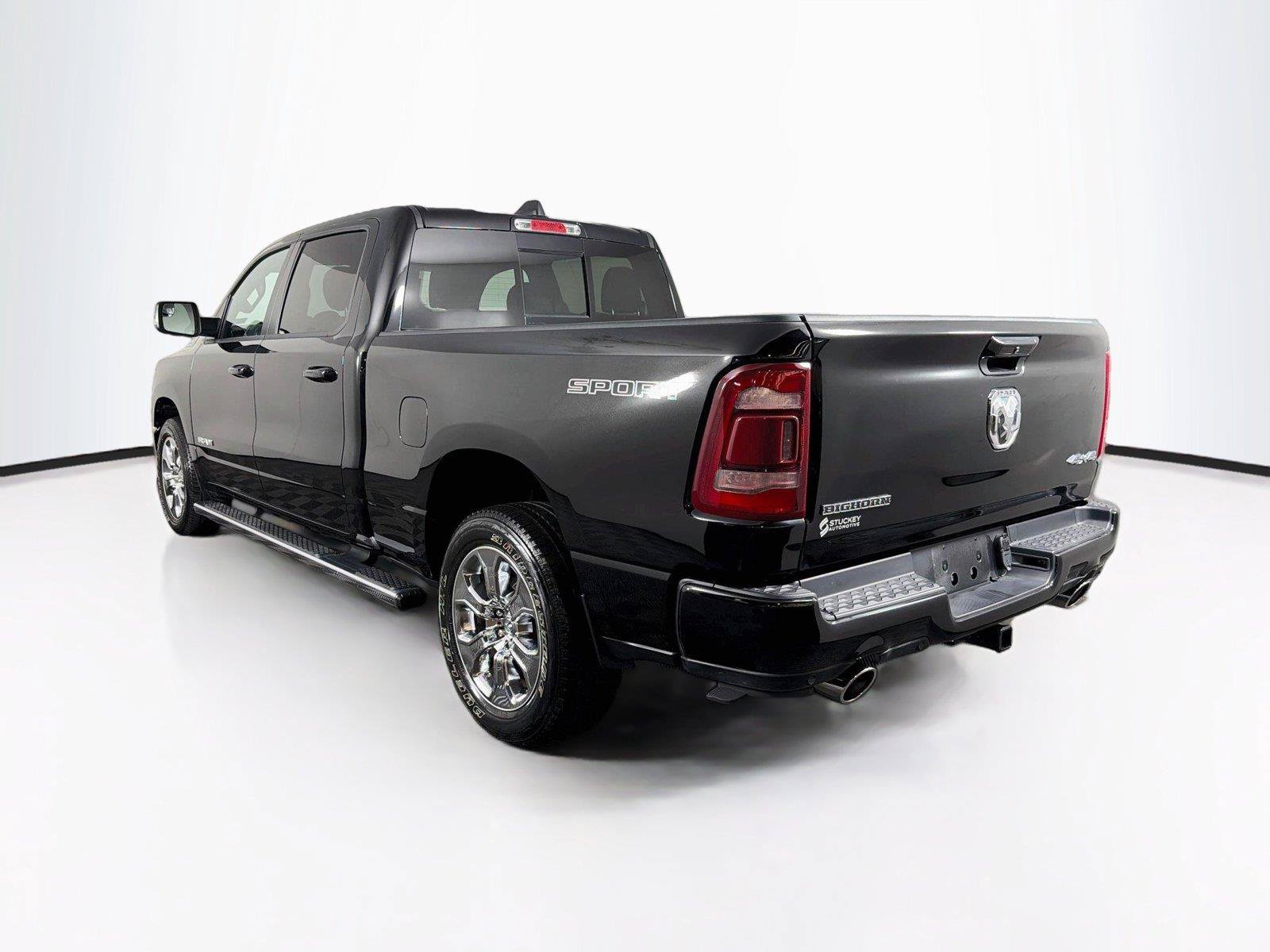 Used 2023 RAM 1500 Big Horn AWD/4WD image 9