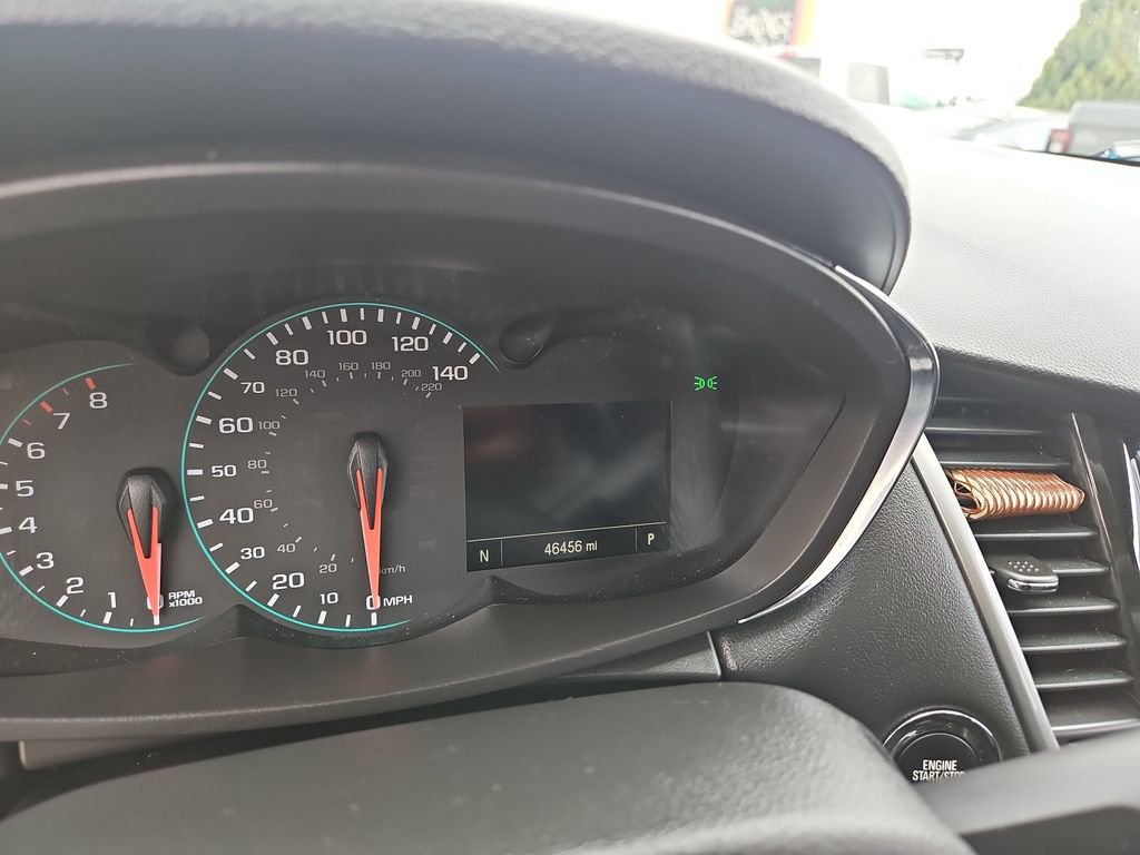 Used 2018 Chevrolet Trax LT w/ LT Convenience Package FWD image 16