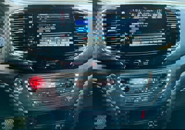 Certified 2022 Honda Passport TrailSport image 36