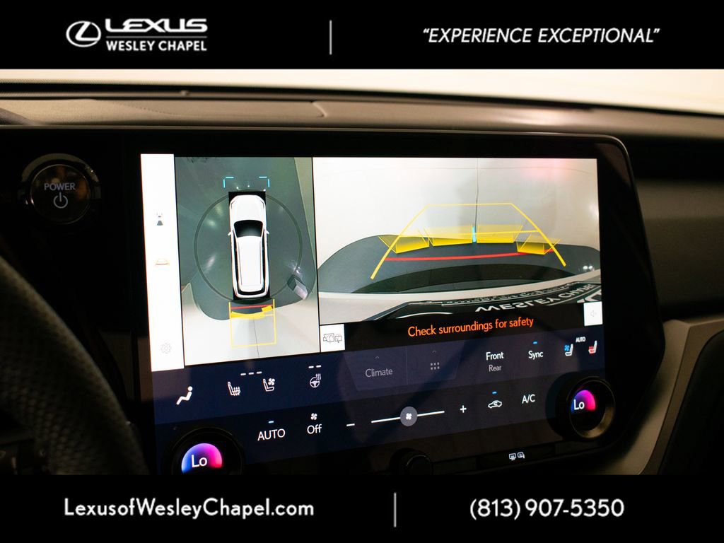 Used 2026 Lexus TX 500h AWD w/ Technology Package image 12