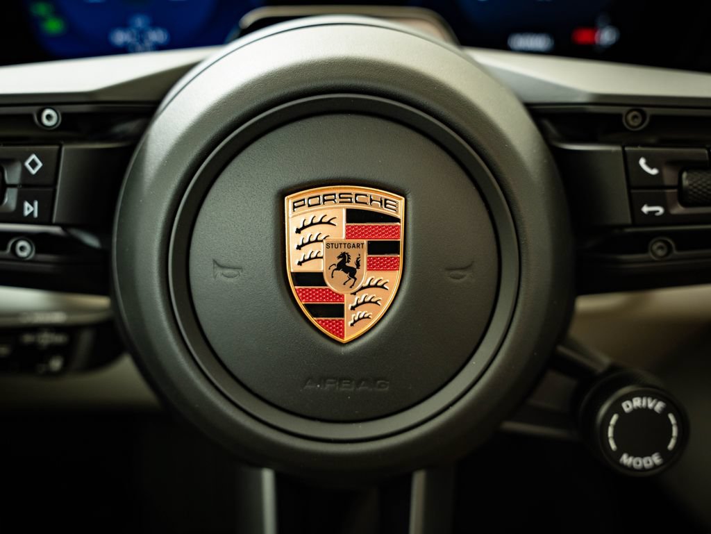 New 2026 Porsche Macan 4 Electric AWD/4WD image 31