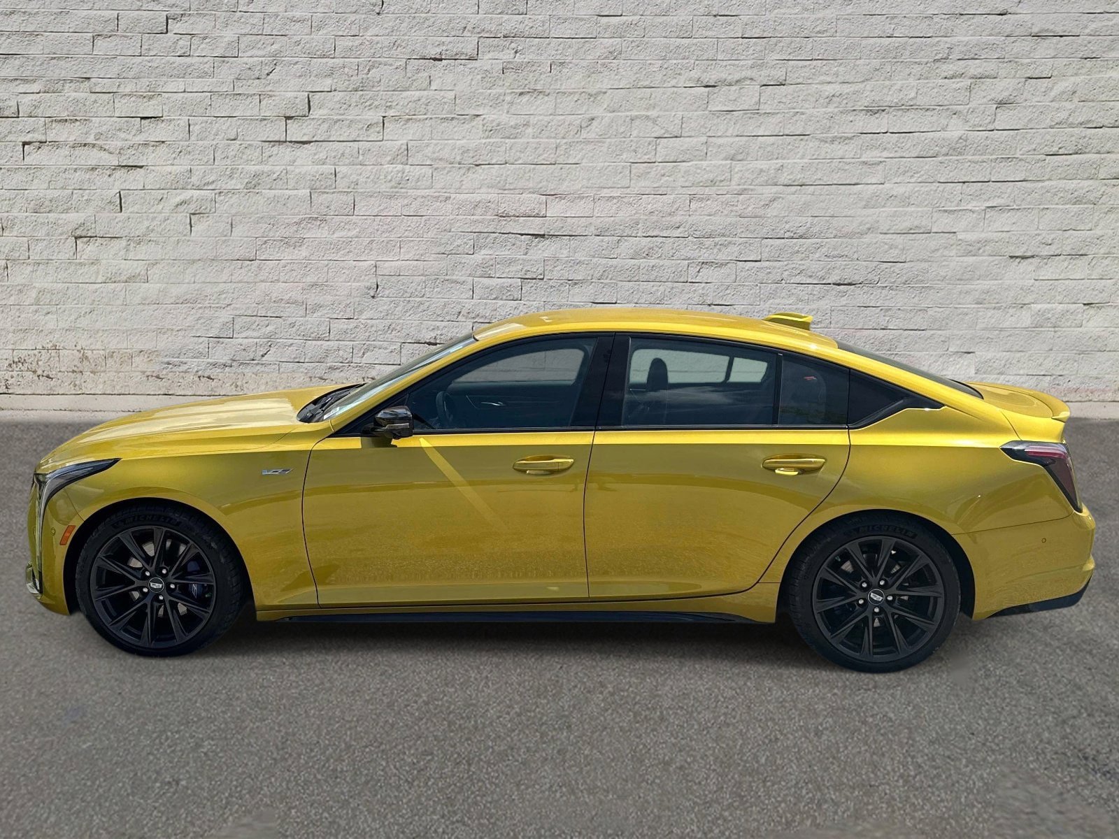 Used 2025 Cadillac CT5 V RWD video 2