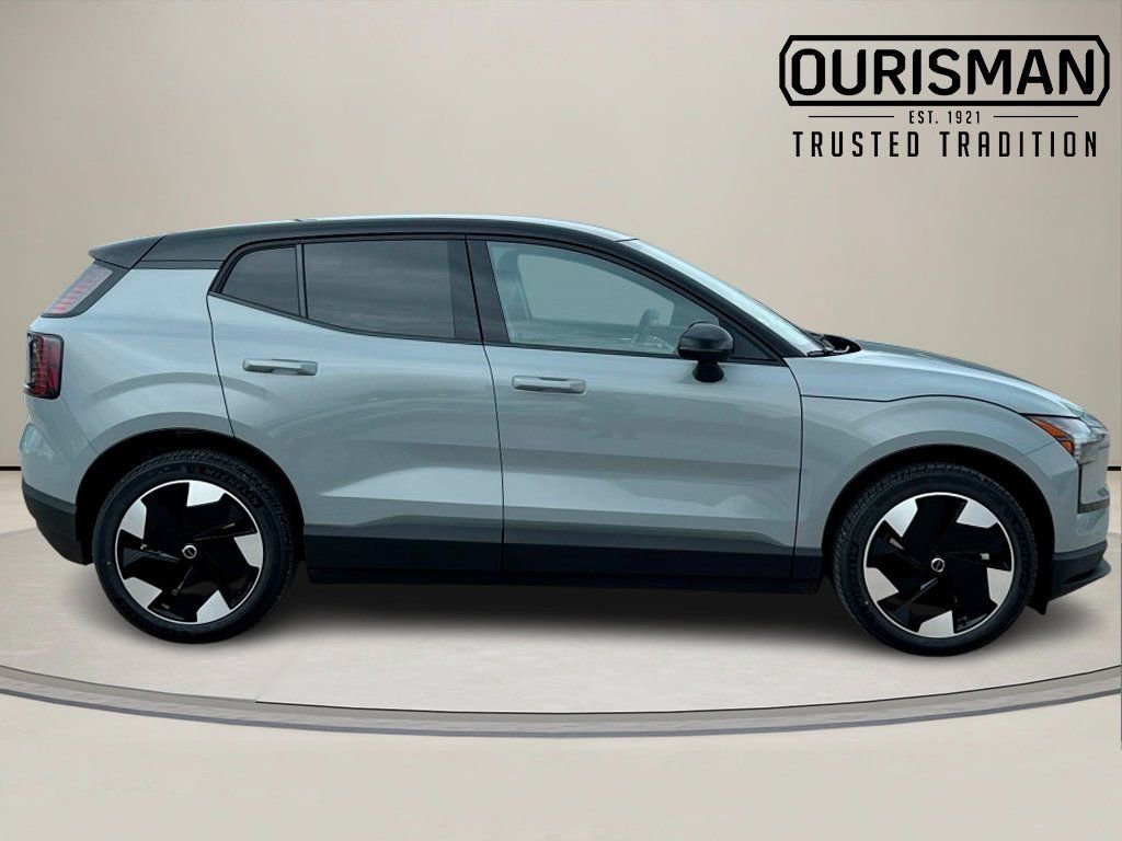 New 2026 Volvo EX30 Plus w/ Protection Package Premier image 2