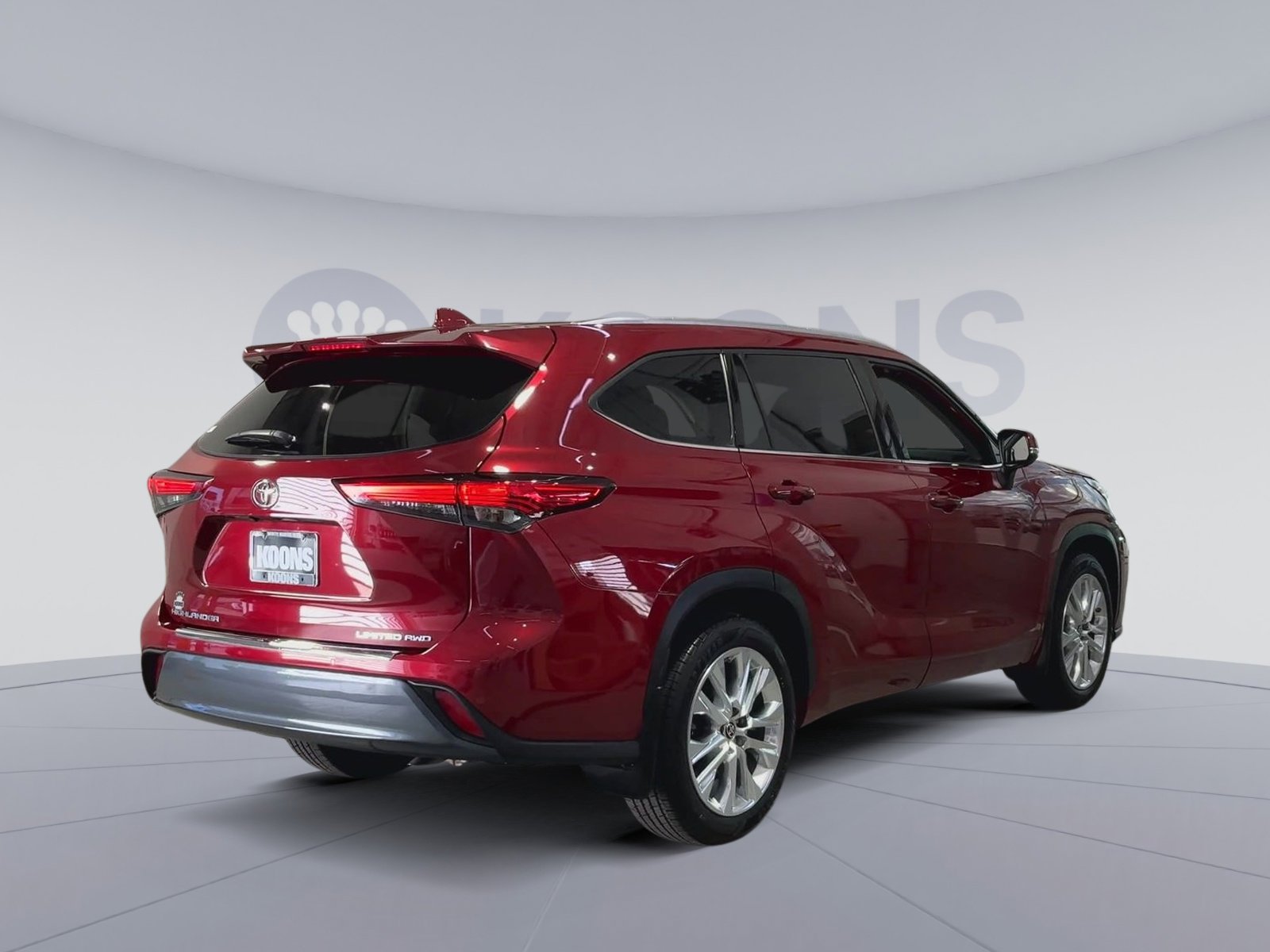 Used 2020 Toyota Highlander Limited image 12