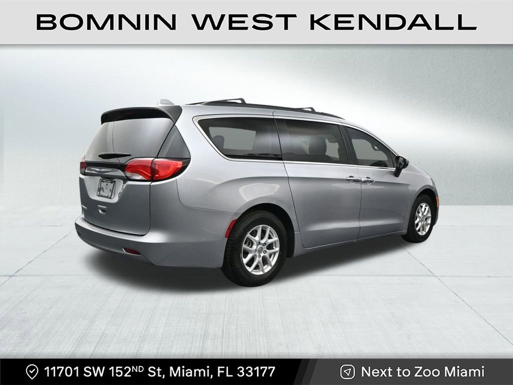Used 2020 Chrysler Voyager Lxi image 5