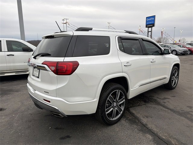 Used 2018 GMC Acadia Denali w/ Technology Package image 3