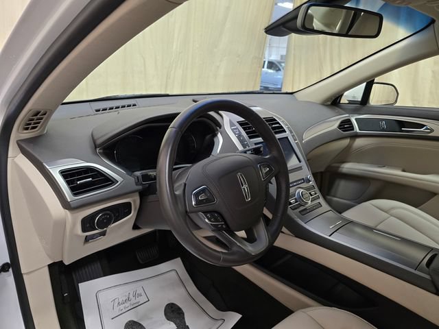 Used 2020 Lincoln MKZ AWD image 15