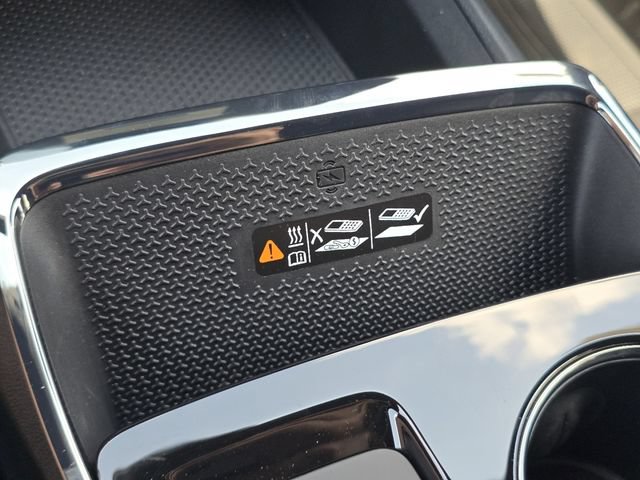 New 2026 Chevrolet Equinox RS w/ Convenience Package III FWD image 8