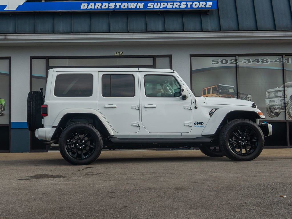 Used 2021 Jeep Wrangler Unlimited Sahara image 4