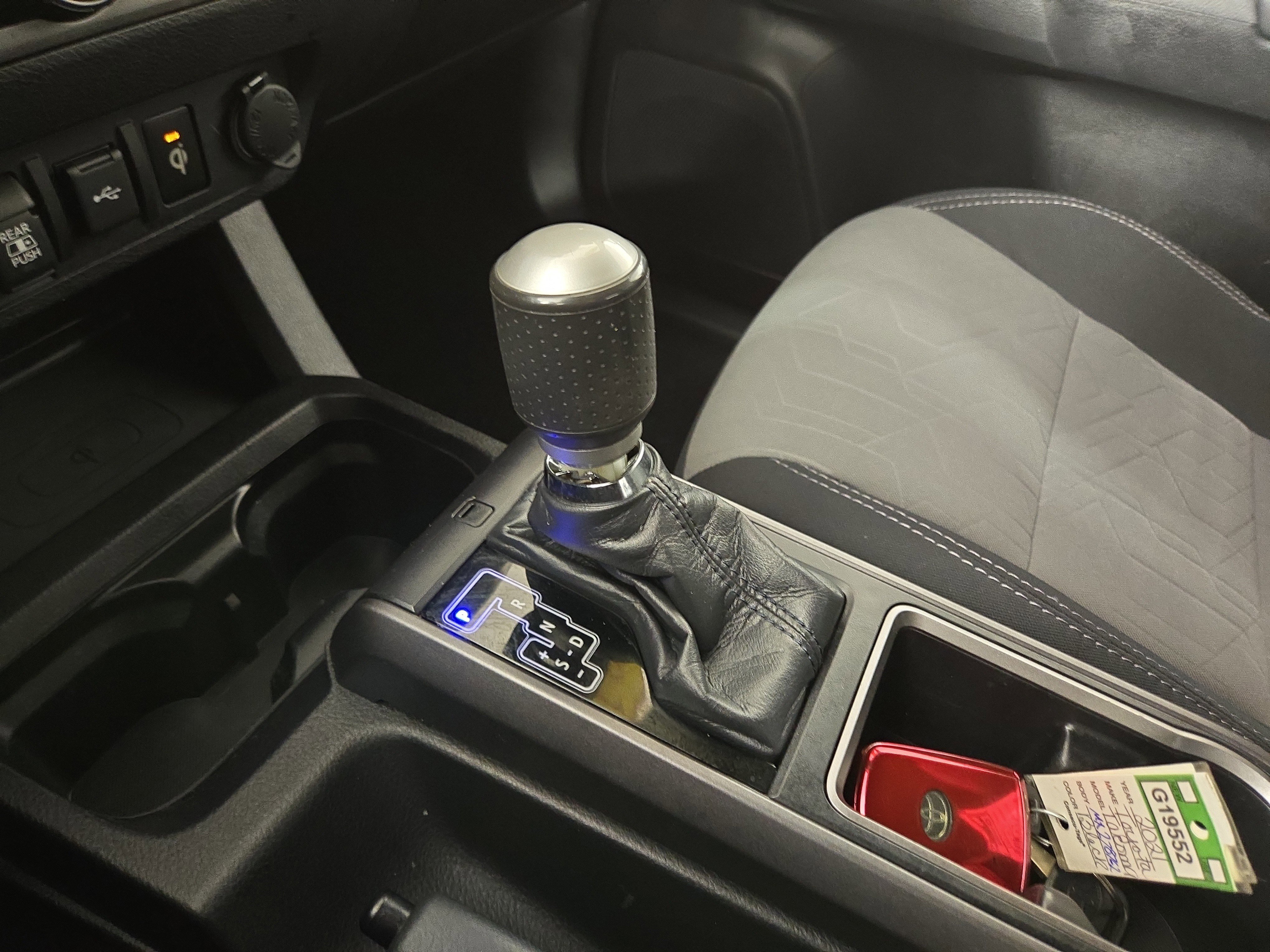 Used 2021 Toyota Tacoma TRD Sport image 23