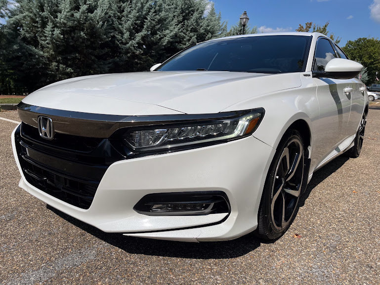 Used 2018 Honda Accord Sport image 32